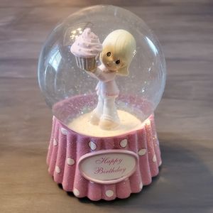 NIB Precious Moments Birthday Water Globe